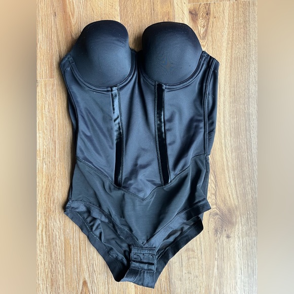 Maidenform Intimates & Sleepwear Maidenform Strapless Bodysuitshape